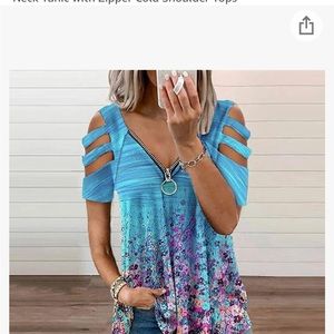 Women’s shirt sleeve summer tunic with zipper and cold shoulder top. XL. New.